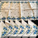 N09. Set of 6 blue border napkins with flowers and a matching runner. - $24 